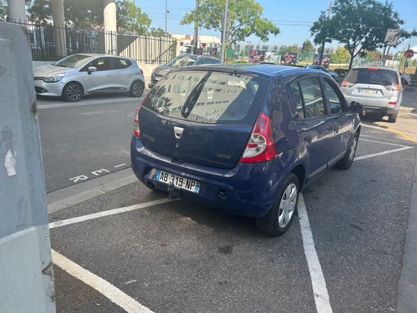 Dacia Sandero je vend dacia Sandiro 1.5 dci