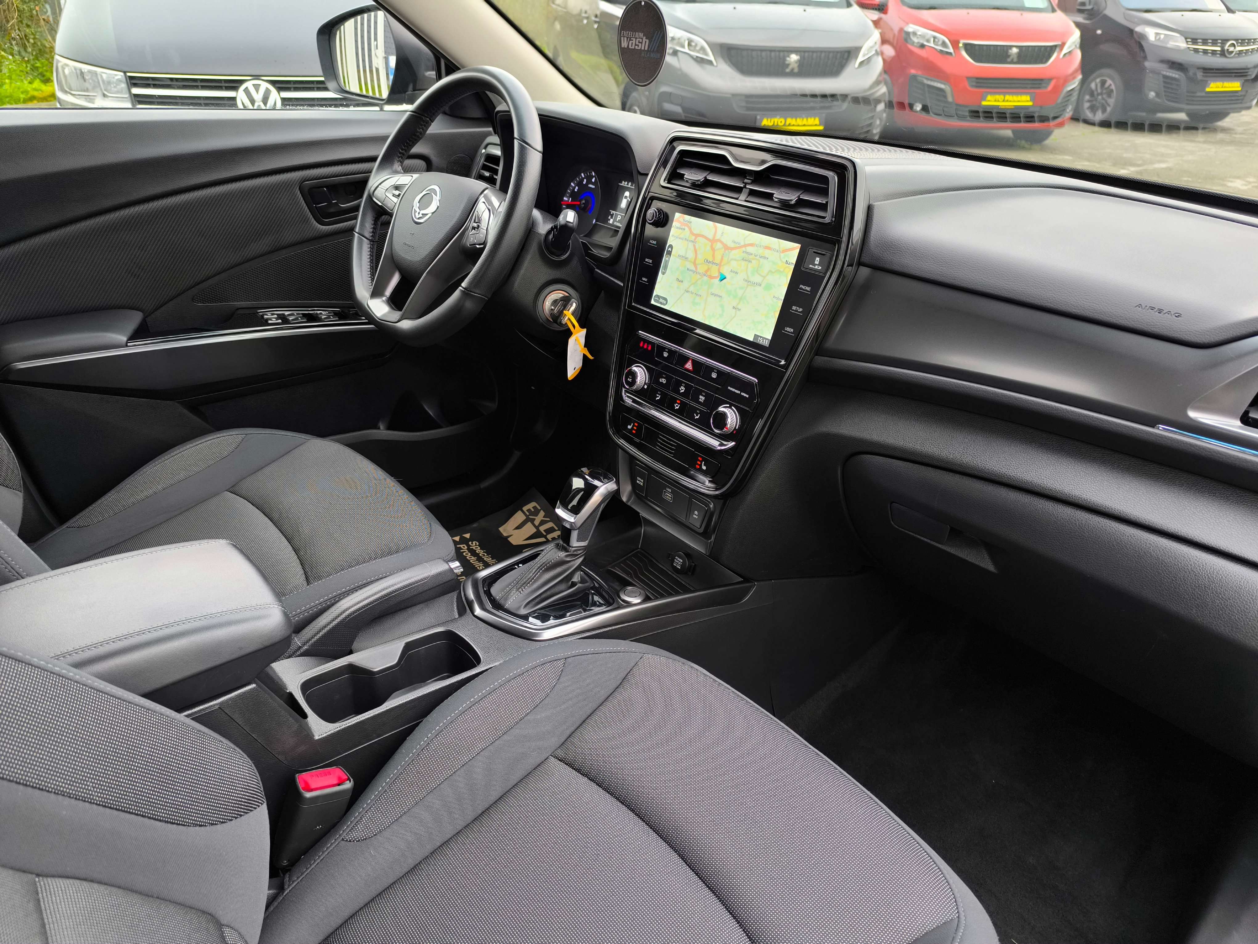 SsangYong Tivoli 1.5 TVE/CAMERA/AUTOMATIQUE/NAVI