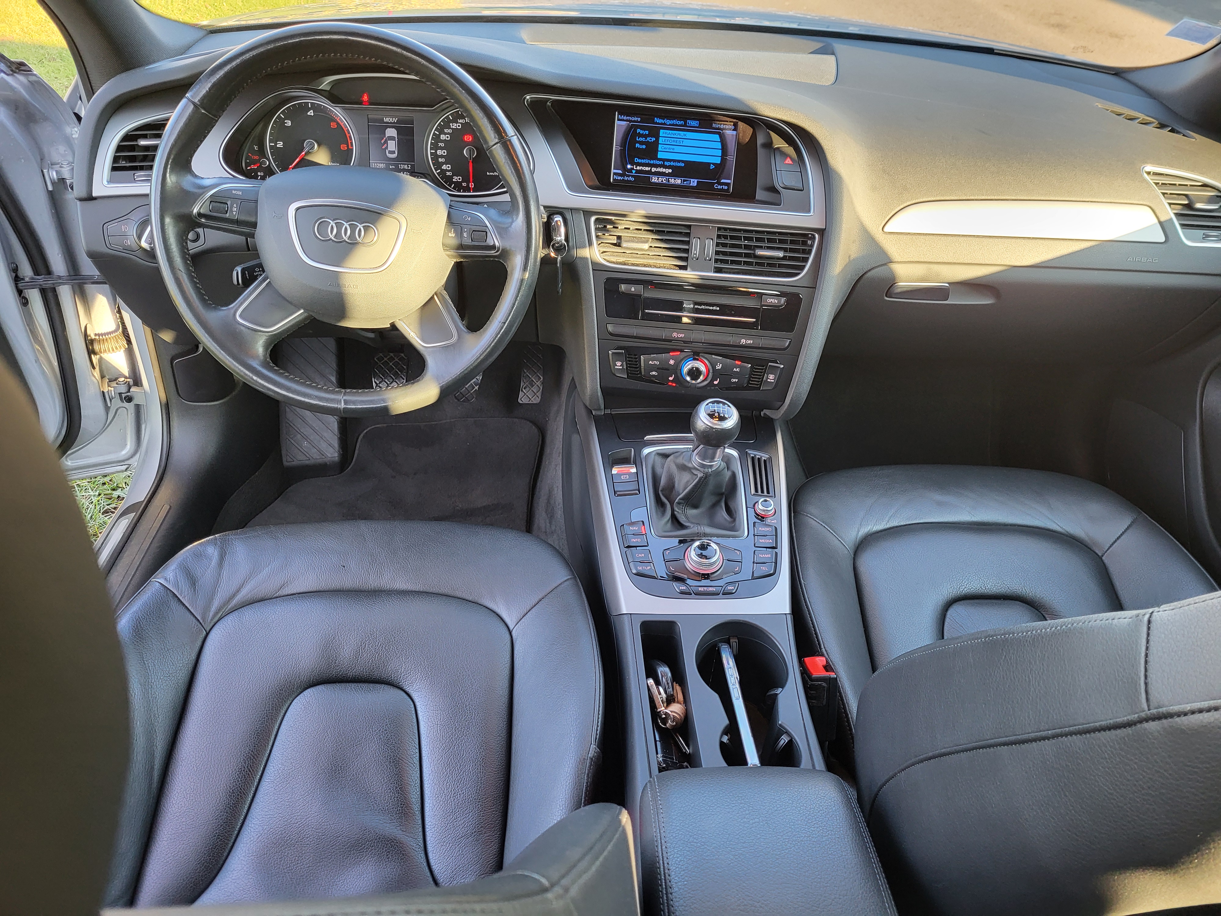 Audi A4 III 2.0 TDI 140 AMBITION LUXE