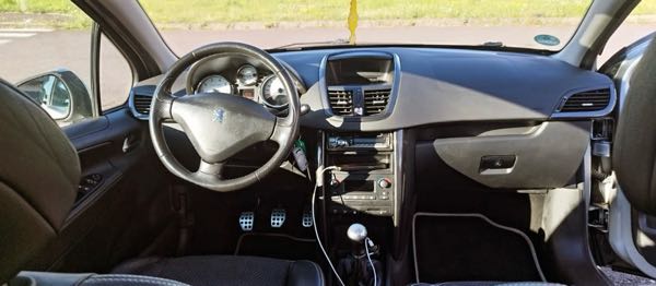 Peugeot 207 1.6 THP 16V 150 SPORT PACK 3P