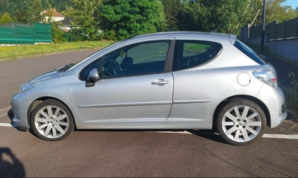 Peugeot 207 1.6 THP 16V 150 SPORT PACK 3P