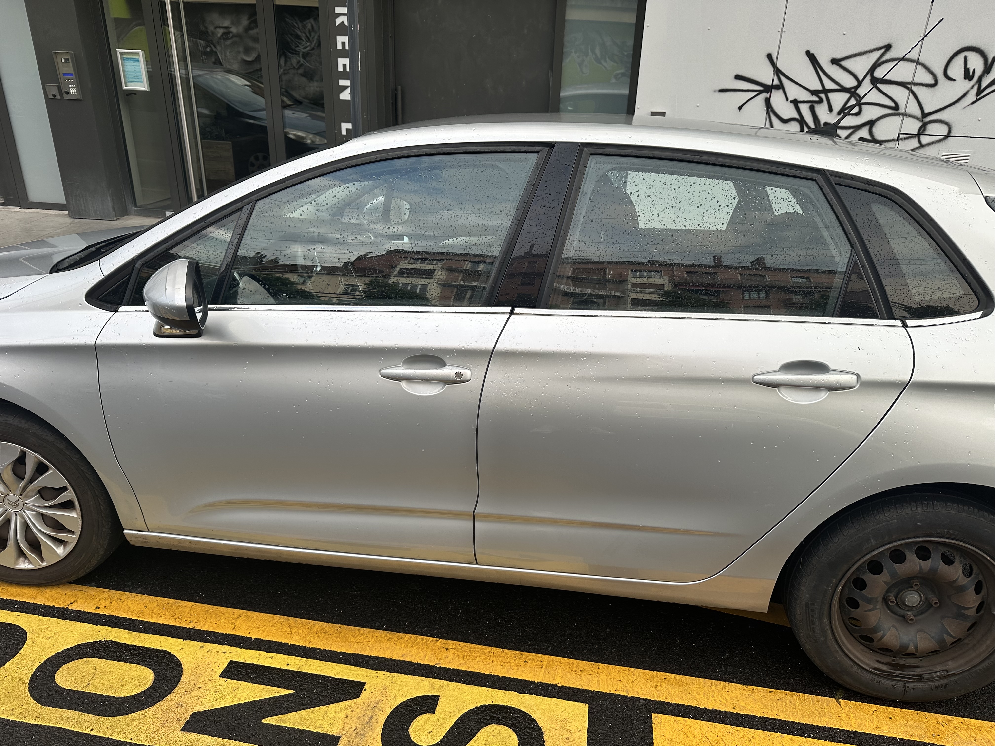 Citroen C4 II 1.6 HDI 90 FAP CONFORT
