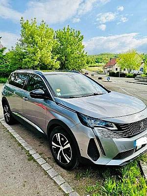 Peugeot 5008 Peugeot 5008 2023 130ch 1,5L Bluehdi GT Line EAT8 7places