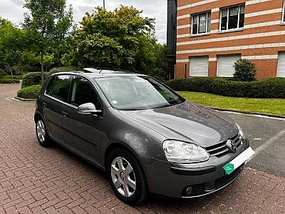 Volkswagen Golf V 1.9 TDI 105 CARAT DSG AUTO 6850 €