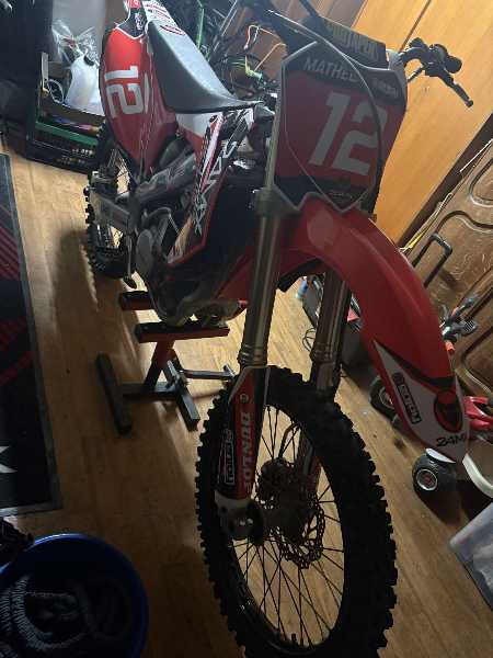 HONDA CRF R