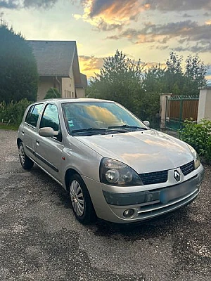 Renault Clio III 1.4 16V 100 EXCEPTION 5P