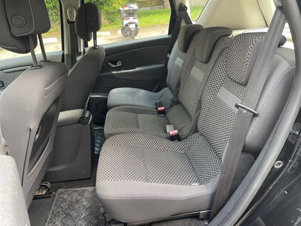 Renault Scenic II (2) 1.6 16V 110 DYNAMIQUE