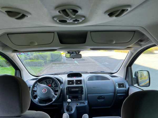 Fiat Scudo Fiât scudo 2.0 hdi panorama 8 places rallongé carnet