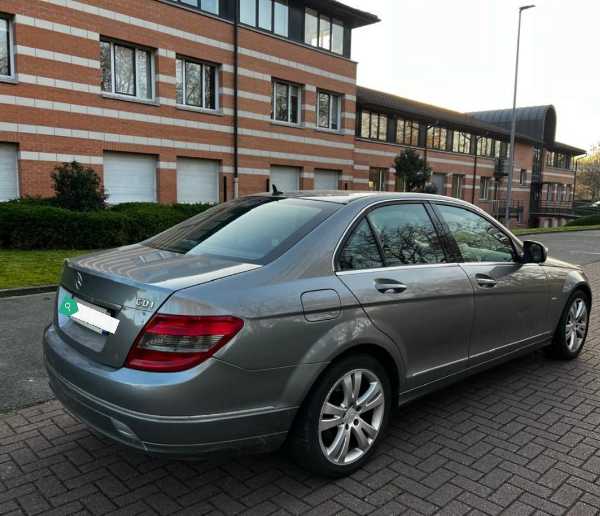 Mercedes-Benz Classe C Mercedes Classe C 220 Cdi avant-garde boite auto carnet