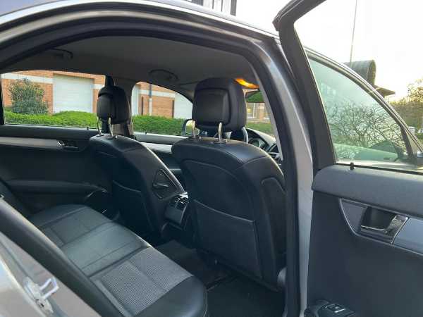 Mercedes-Benz Classe C Mercedes Classe C 220 Cdi avant-garde boite auto carnet