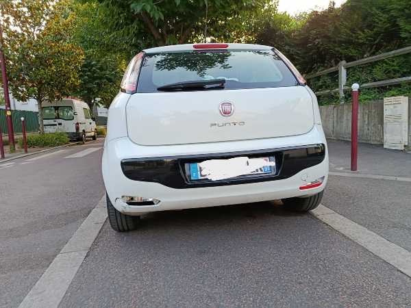 Fiat Punto Evo 1.3 MULTIJET 75 S&amp;S DPF DYNAMIC 5P