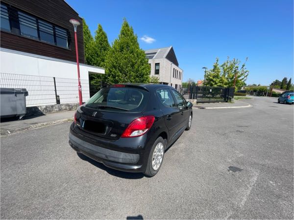 Peugeot 207 1.4 HDI 70 STYLE BLUE LION 5P