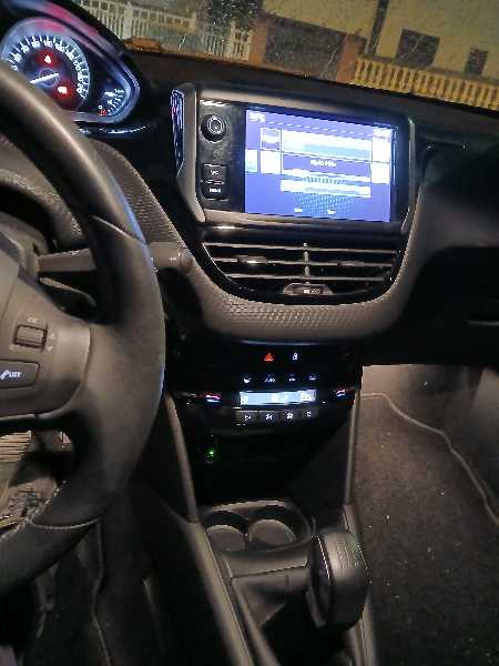 Peugeot 208 Peugeot 208 Pure Allure de 2016, 176 Km. Factures d'entretie