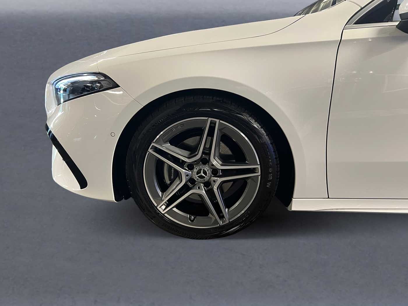 Mercedes-Benz A 200  d AMG Line