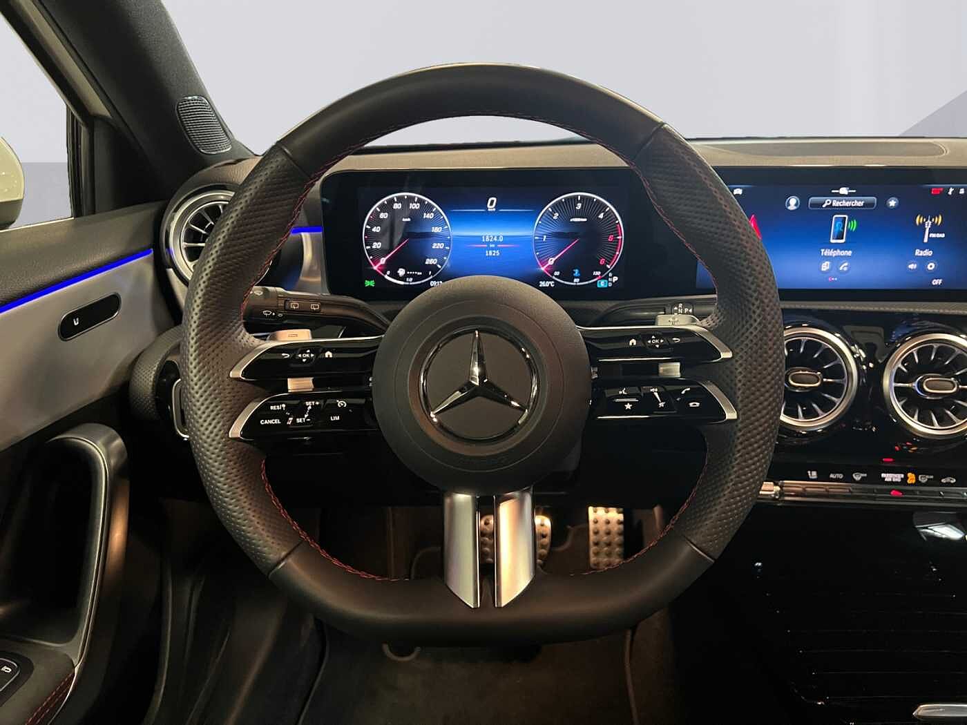 Mercedes-Benz A 200  d AMG Line