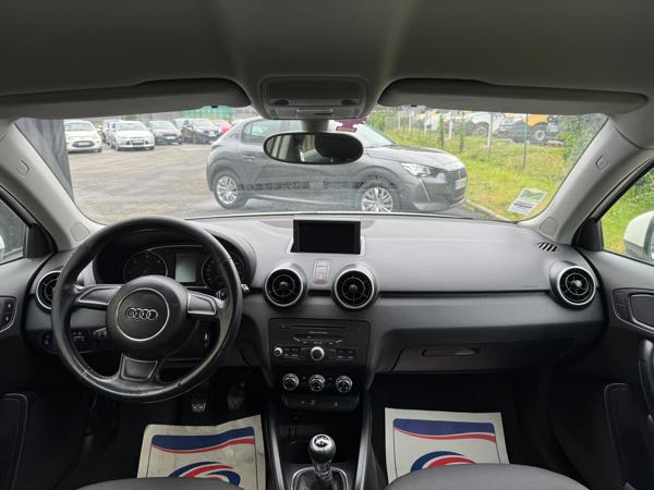 Audi A1 AUDI A1 1.6 TDI 90 Ch ATTRACTION