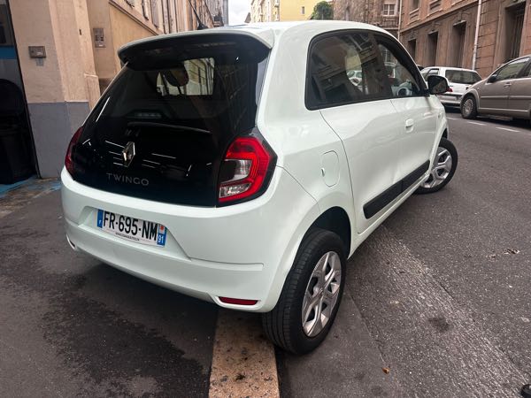 Renault Twingo III (2) 1.0 SCE 75 ZEN