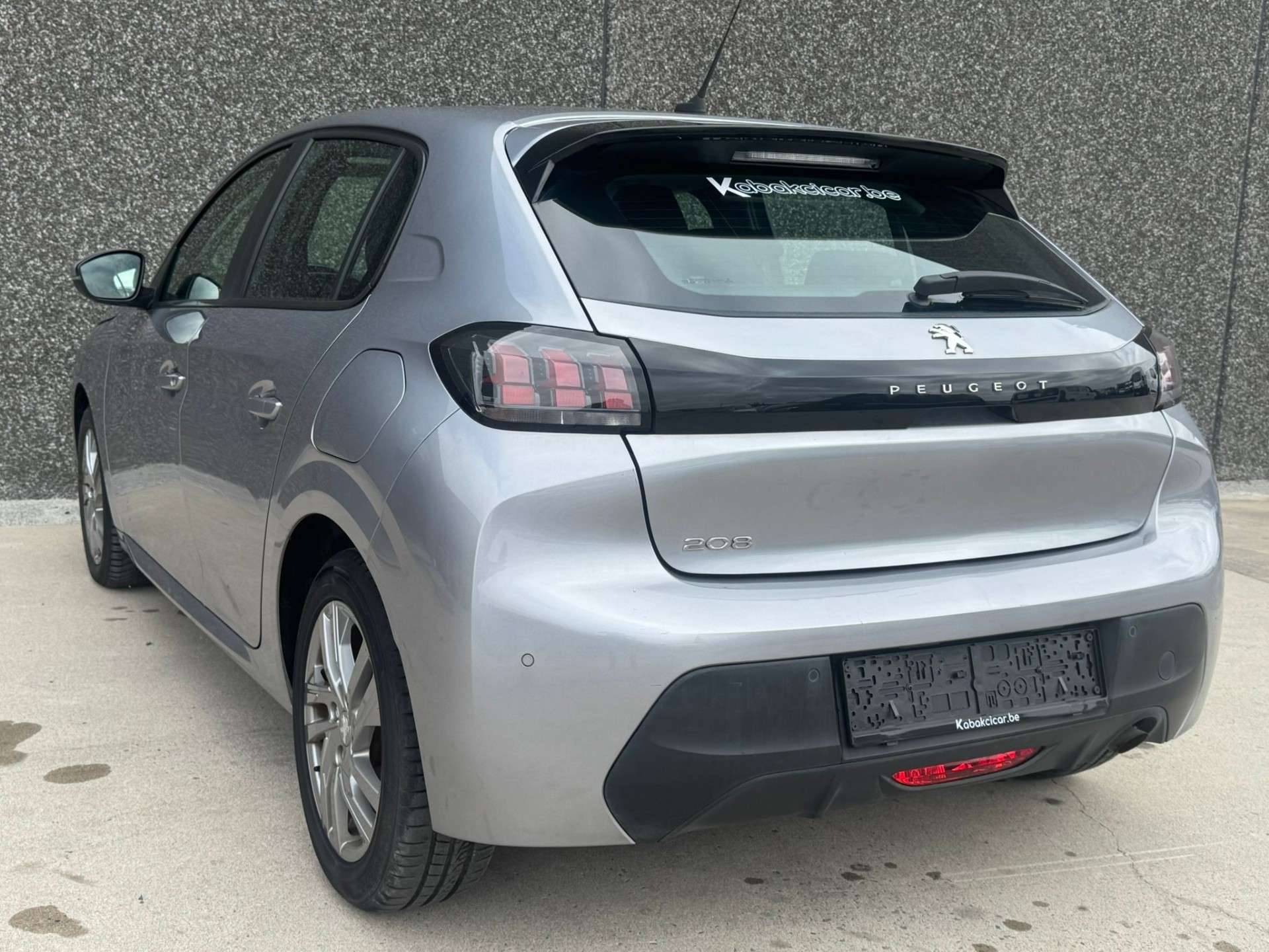Peugeot 208 1.2i//59.000 KM// FULL CARNET//CARPLAY/GARANTIE