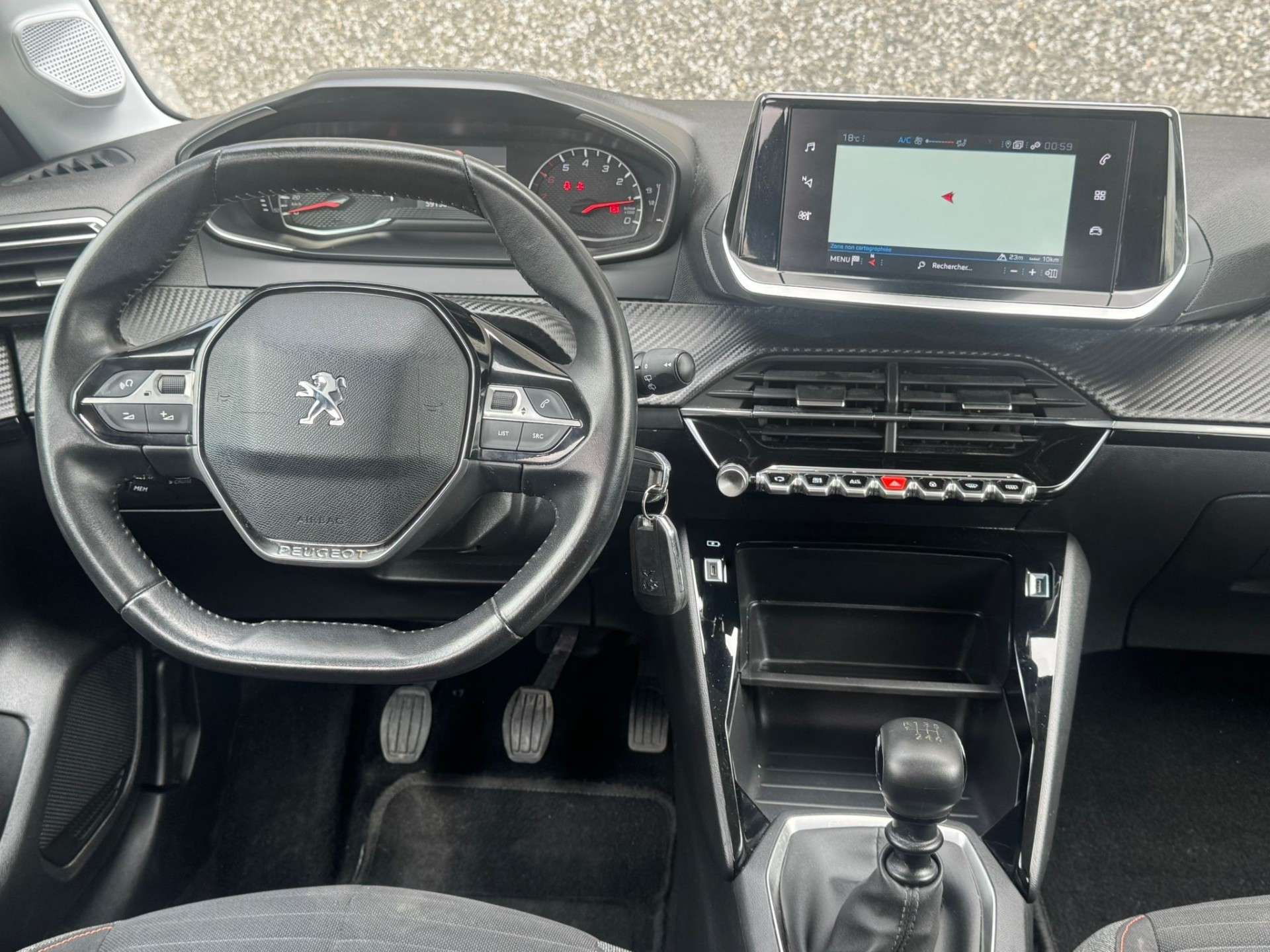 Peugeot 208 1.2i//59.000 KM// FULL CARNET//CARPLAY/GARANTIE