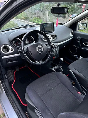 Renault Clio III 1.6 16V 110 DYNAMIQUE 3P