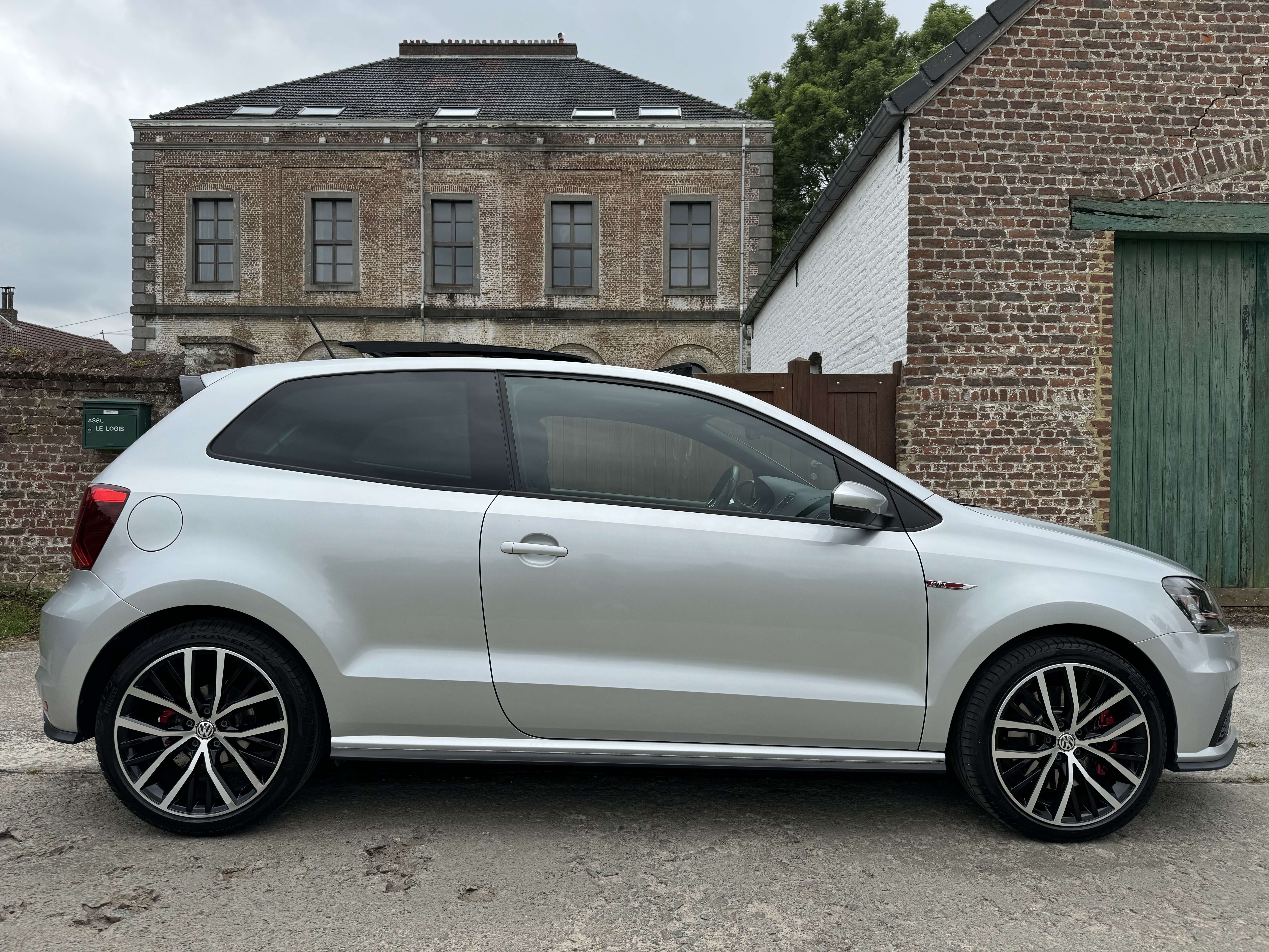 Volkswagen Polo GTI 1.8 TSI DSG * PANO * GPS * RARE TROIS PORTES*