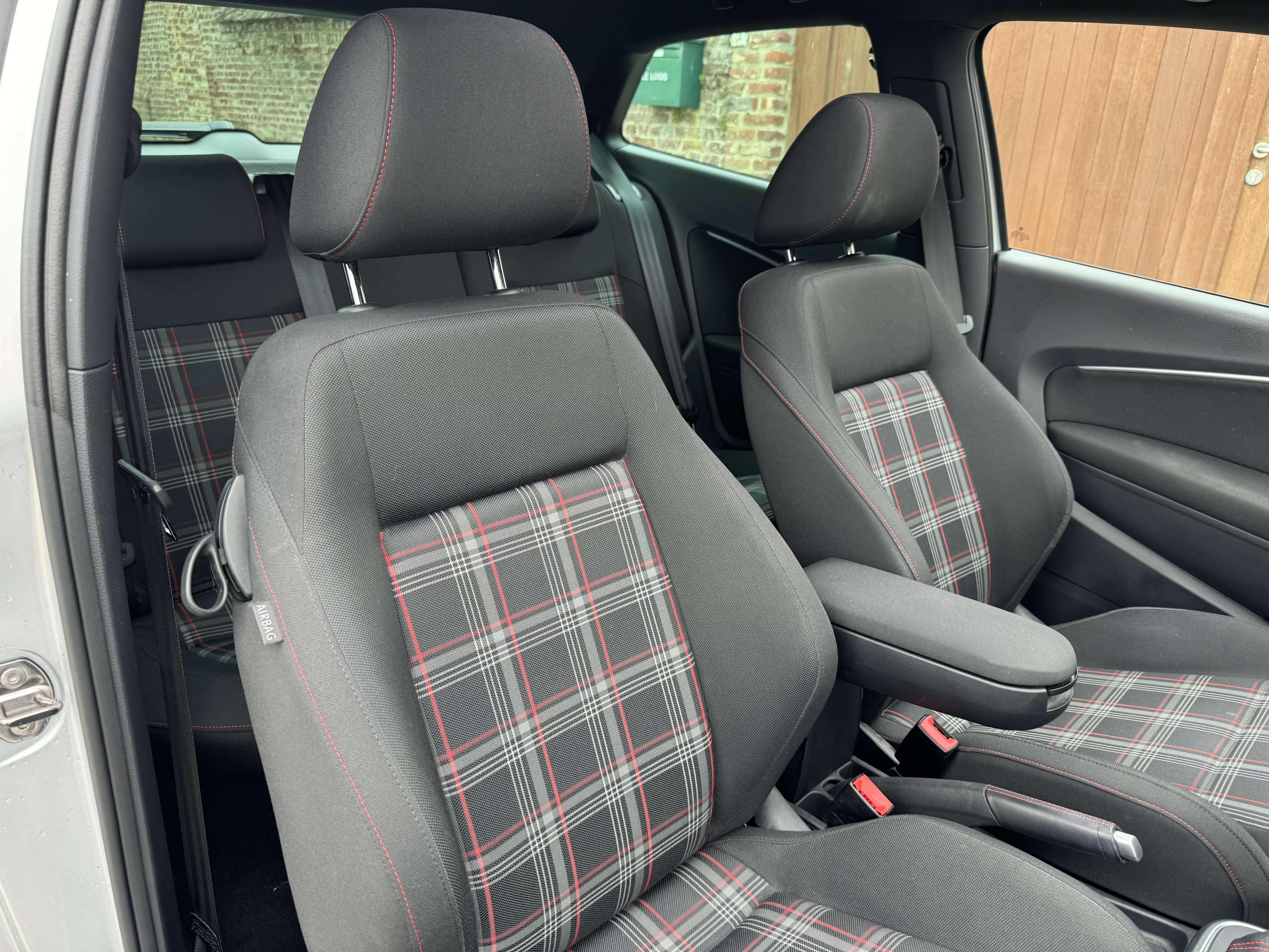 Volkswagen Polo GTI 1.8 TSI DSG * PANO * GPS * RARE TROIS PORTES*