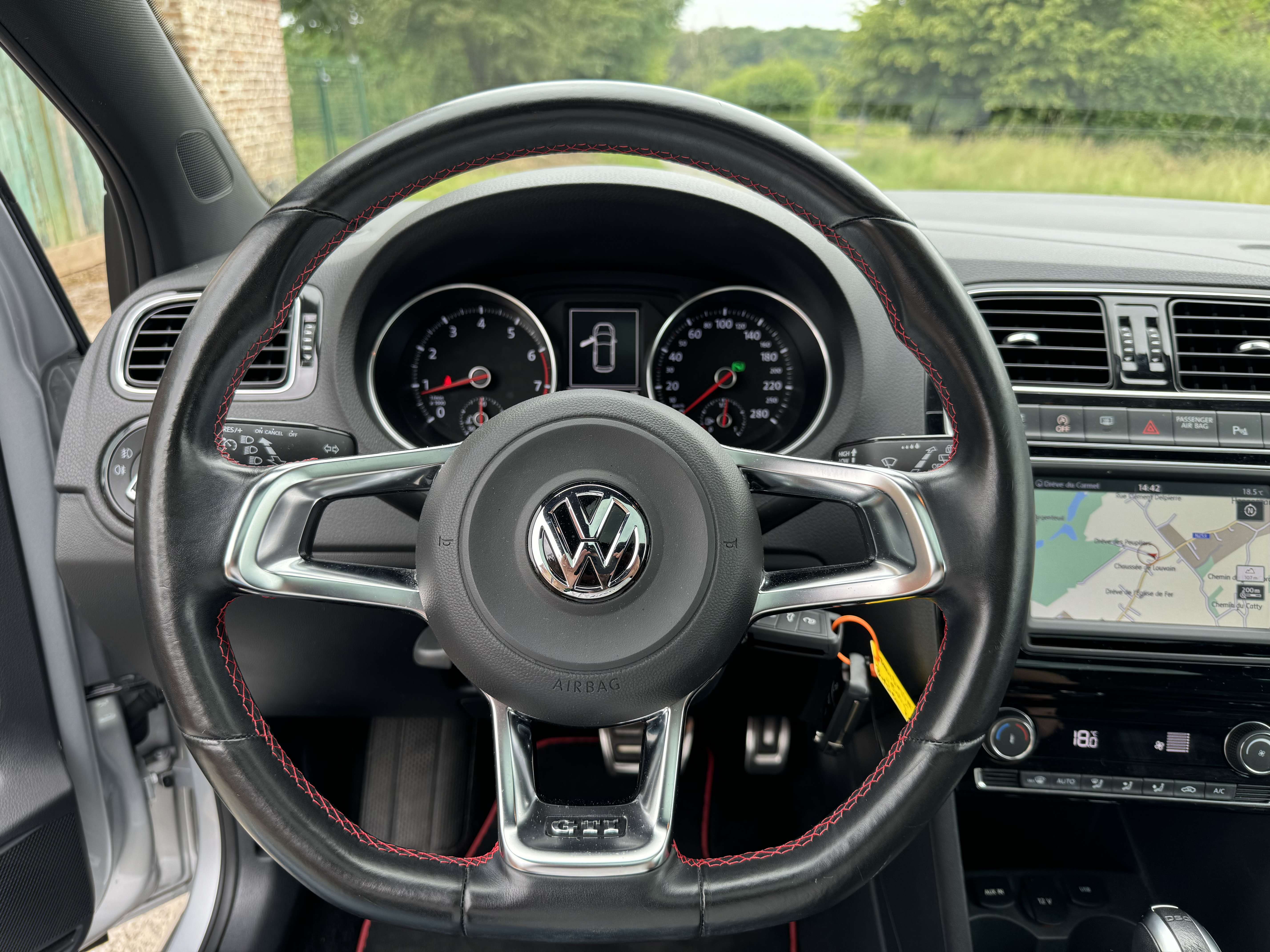 Volkswagen Polo GTI 1.8 TSI DSG * PANO * GPS * RARE TROIS PORTES*