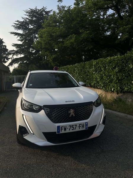 Peugeot 2008 II 1.5 BLUEHDI 130 S&amp;S EAT8 ALLURE PACK