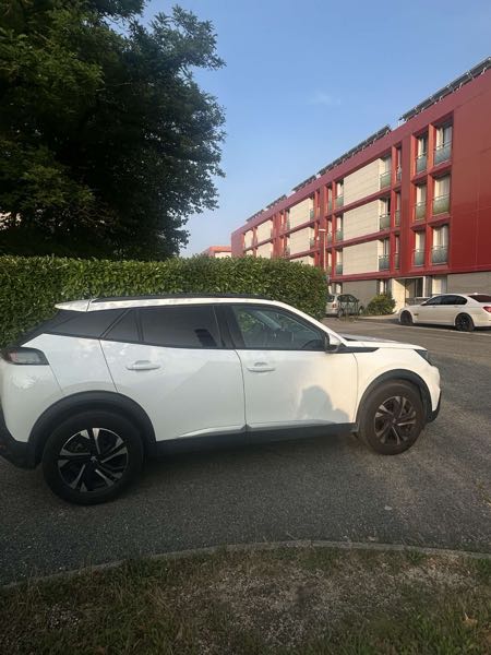Peugeot 2008 II 1.5 BLUEHDI 130 S&amp;S EAT8 ALLURE PACK