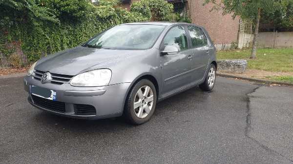 Volkswagen Golf V 1.9 TDI 90 CONFORT 5P
