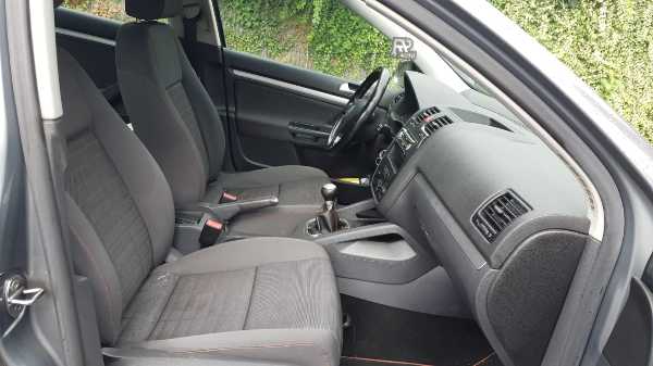 Volkswagen Golf V 1.9 TDI 90 CONFORT 5P