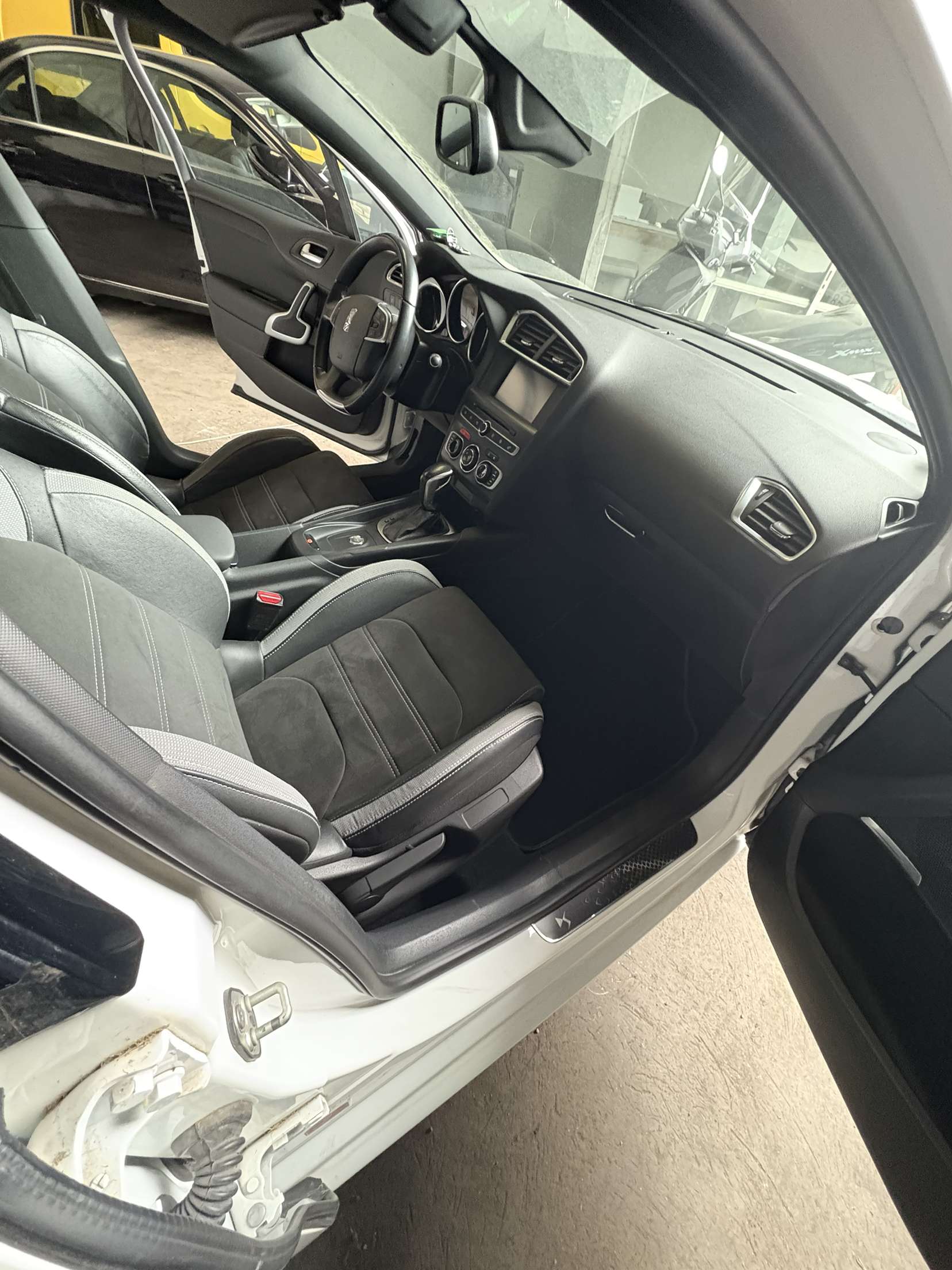 Ds 4 Crossback 1.6 THP 165 CONNECTED CHIC AUTOMATIQUE