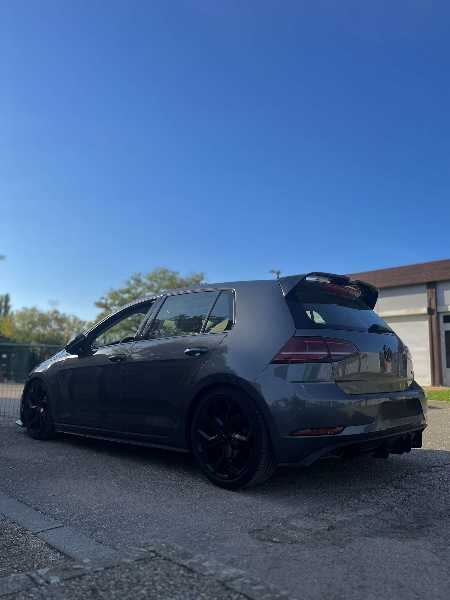Volkswagen Golf VII (2) 1.6 TDI 115 BLUEMOTION TECHNOLOGY CARAT 5P
