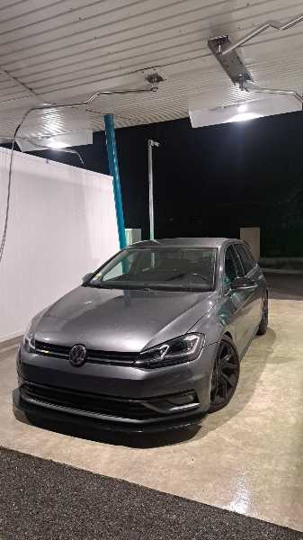 Volkswagen Golf VII (2) 1.6 TDI 115 BLUEMOTION TECHNOLOGY CARAT 5P