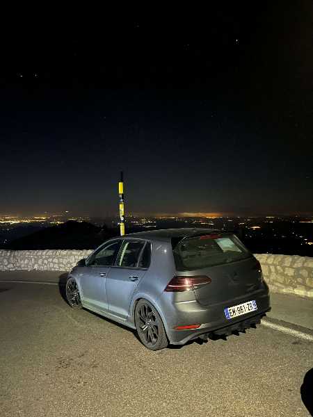 Volkswagen Golf VII (2) 1.6 TDI 115 BLUEMOTION TECHNOLOGY CARAT 5P