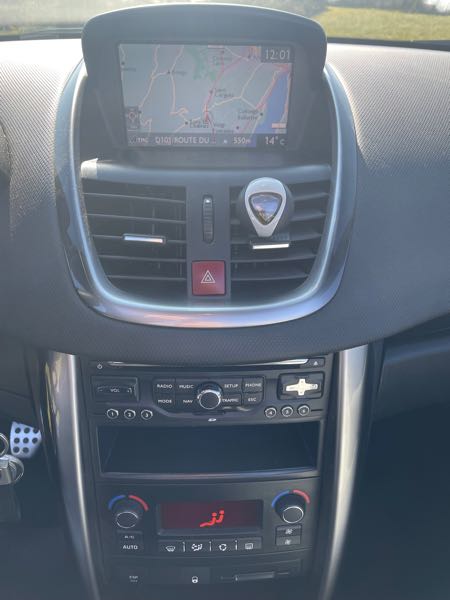 Peugeot 207 (2) CC 1.6 VTI 16V 120 ROLAND GARROS
