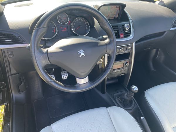 Peugeot 207 (2) CC 1.6 VTI 16V 120 ROLAND GARROS