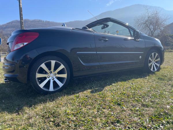 Peugeot 207 (2) CC 1.6 VTI 16V 120 ROLAND GARROS