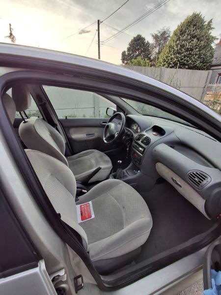 Peugeot 206 (2) 2.0 HDI STYLE 5P