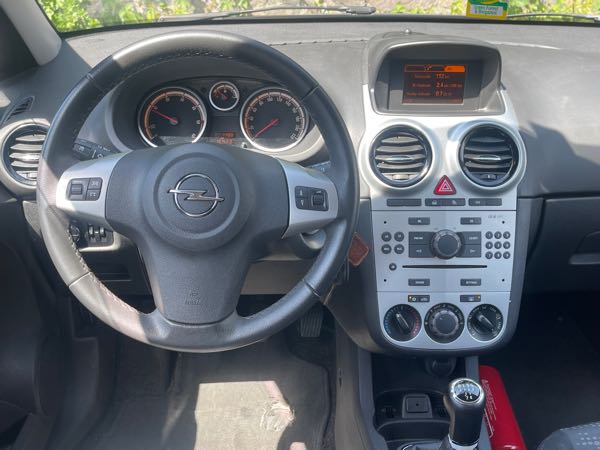 Opel Corsa Corsa D - 2012 - 1er Main - Diesel - Airco