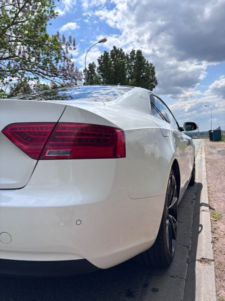 Audi A5 (2) 2.0 TDI 177 SPORT DESIGN