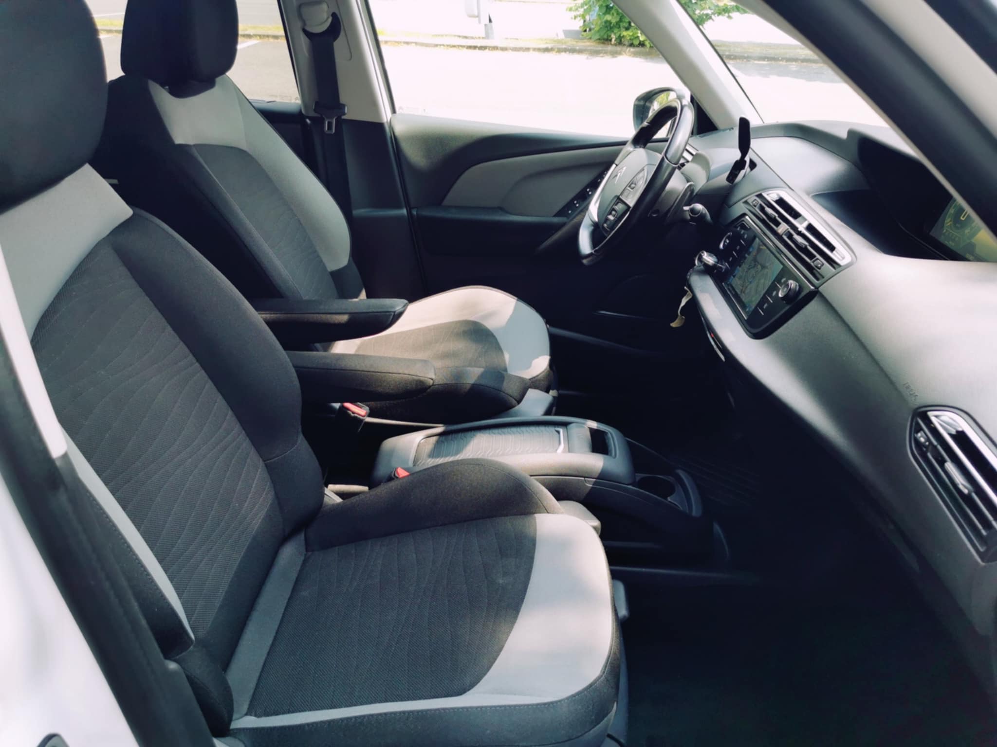 Citroen C4 II 1.6 BLUEHDI 120 S&amp;S INTENSIVE EAT6