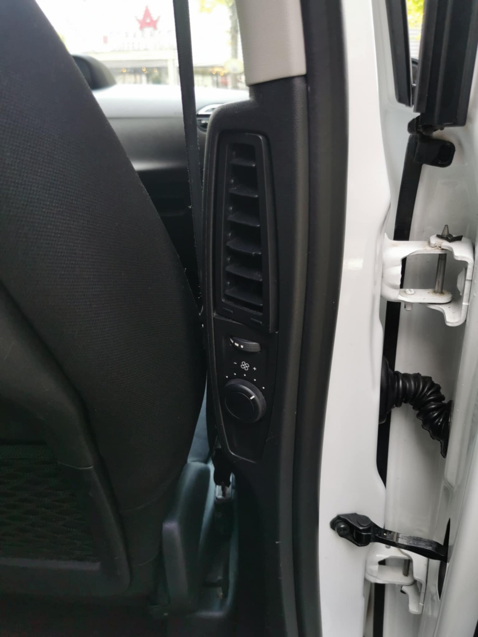 Citroen C4 II 1.6 BLUEHDI 120 S&amp;S INTENSIVE EAT6