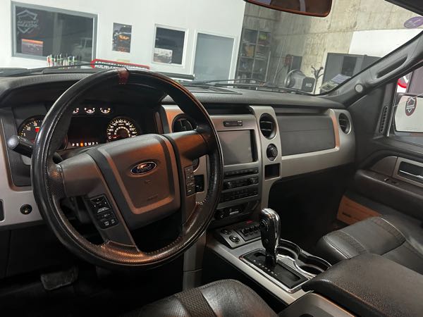 Ford F150 SVT-Raptor Ford F150 raptor SVT 6.2 411 cv