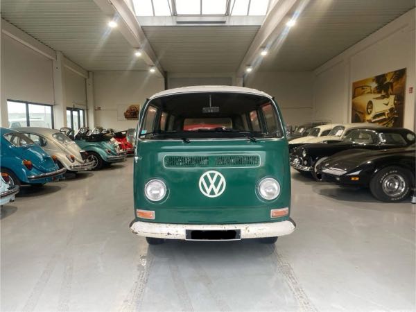 Volkswagen T2 TRÈS BEAU COMBI T2A ORIGINE CALIFORNIE EN BON ETAT