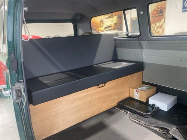 Volkswagen T2 TRÈS BEAU COMBI T2A ORIGINE CALIFORNIE EN BON ETAT