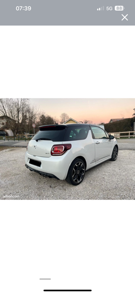 Citroen Ds3 (2) 1.6 BLUEHDI 120 SO IRRESISTIBLE