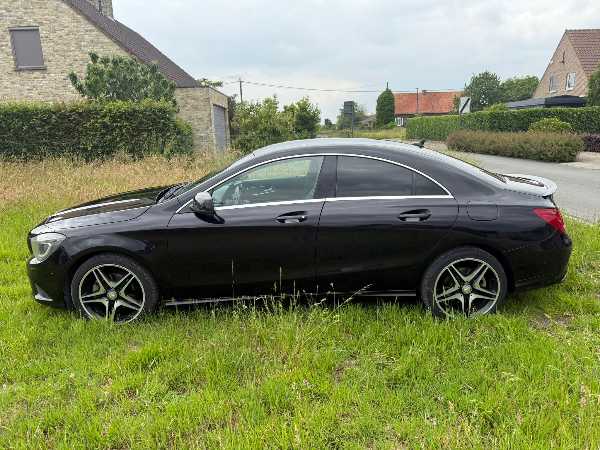 Mercedes-Benz Cla (2) 220 D 9CV FASCINATION 4MATIC 7G-DCT