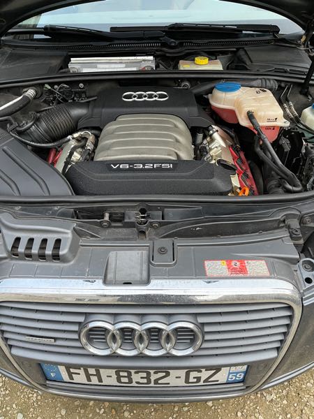 Audi A4 III AVANT 3.2 FSI QUATTRO AMBITION LUXE