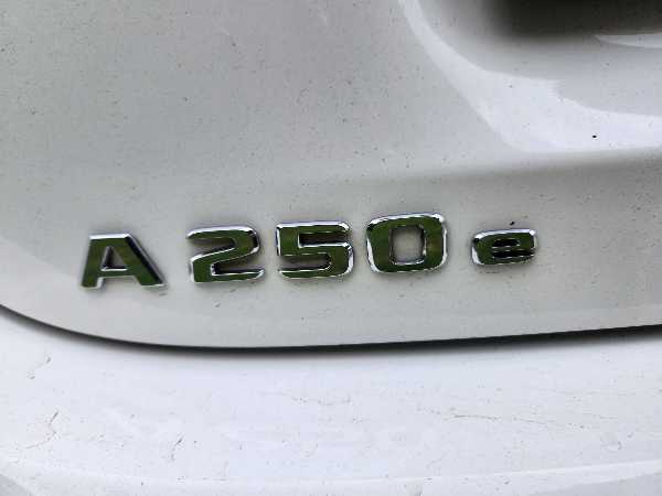 Mercedes-Benz Classe A Mercedes CLASSE A 250 E 160+102CH AMG LINE 25 999 Euros
